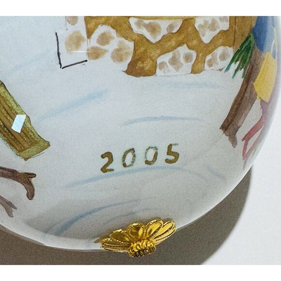 Li Bien Reverse Hand Painted Family Shopping 2005 Large Glass Christmas Ornament - Picture 7 of 8